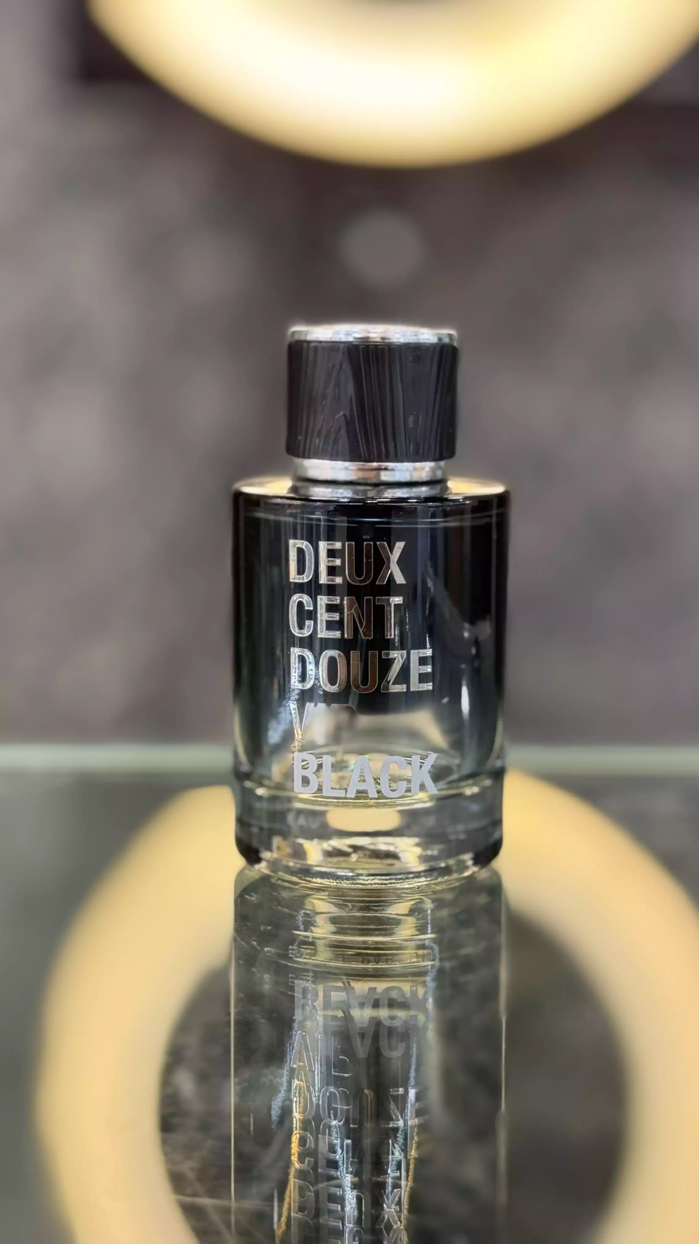 عطر ادکلن کارولینا هررا 212 وی آی پی بلک